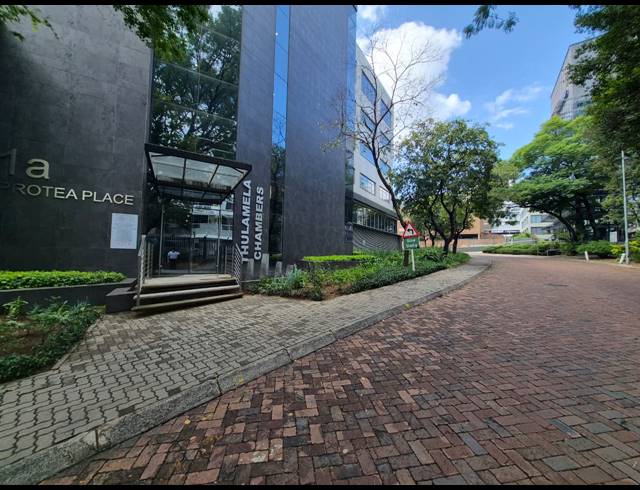 982M² OFFICE TO LET IN SANDTON CENTRAL